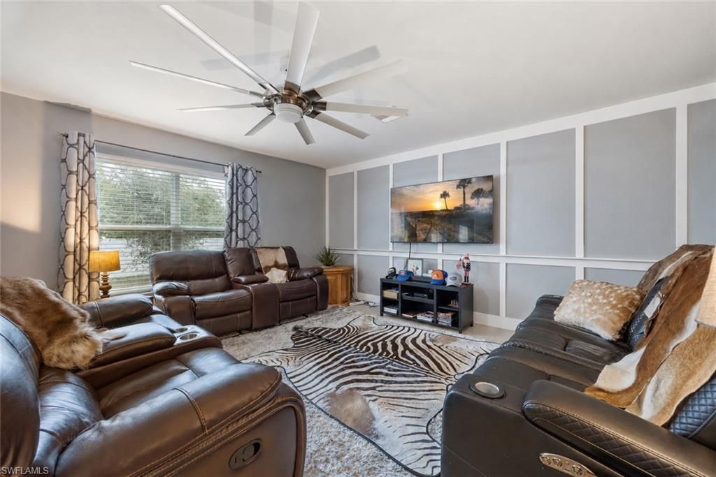 5014 Dania Cir, Labelle, FL 33935 Photo