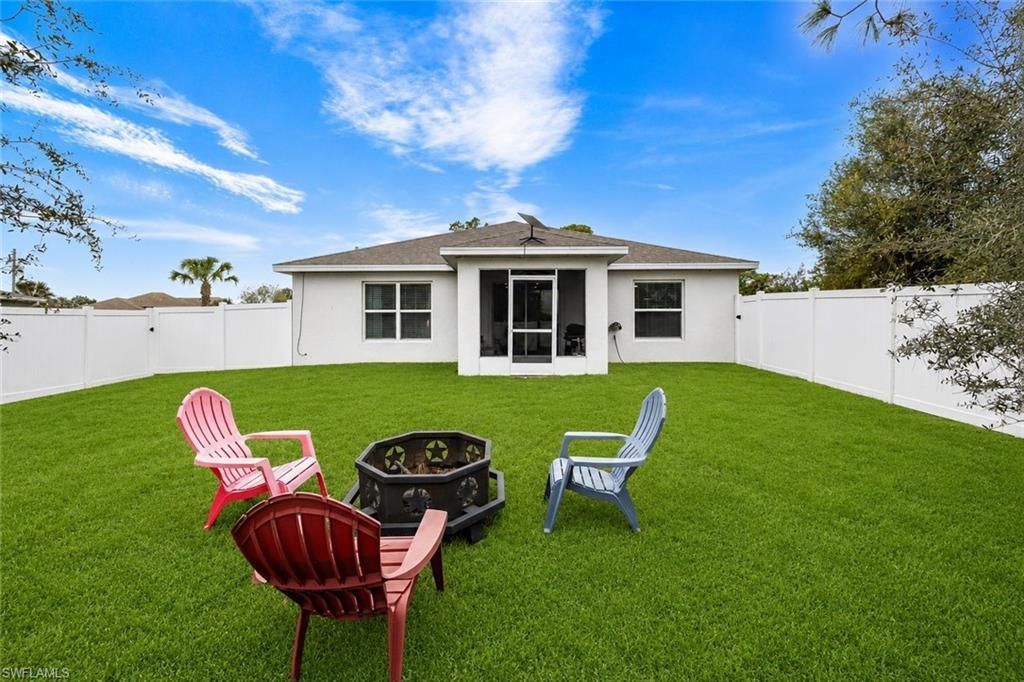 5014 Dania Cir, Labelle, FL 33935 Photo