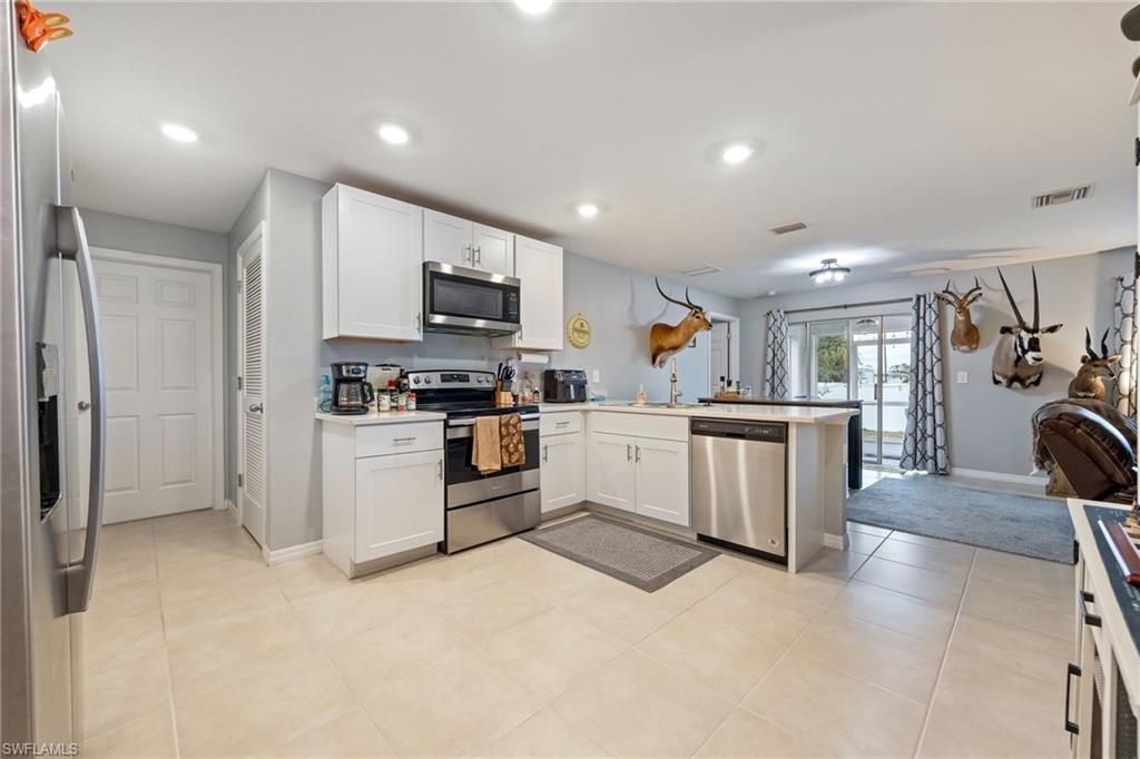 5014 Dania Cir, Labelle, FL 33935 Photo