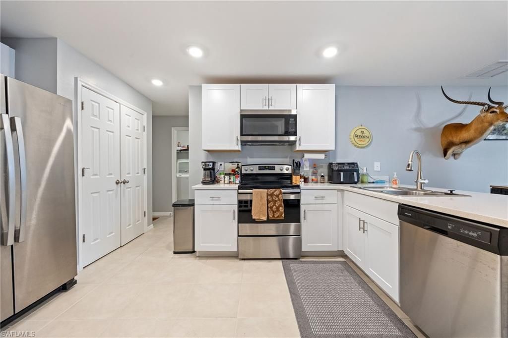 5014 Dania Cir, Labelle, FL 33935 Photo