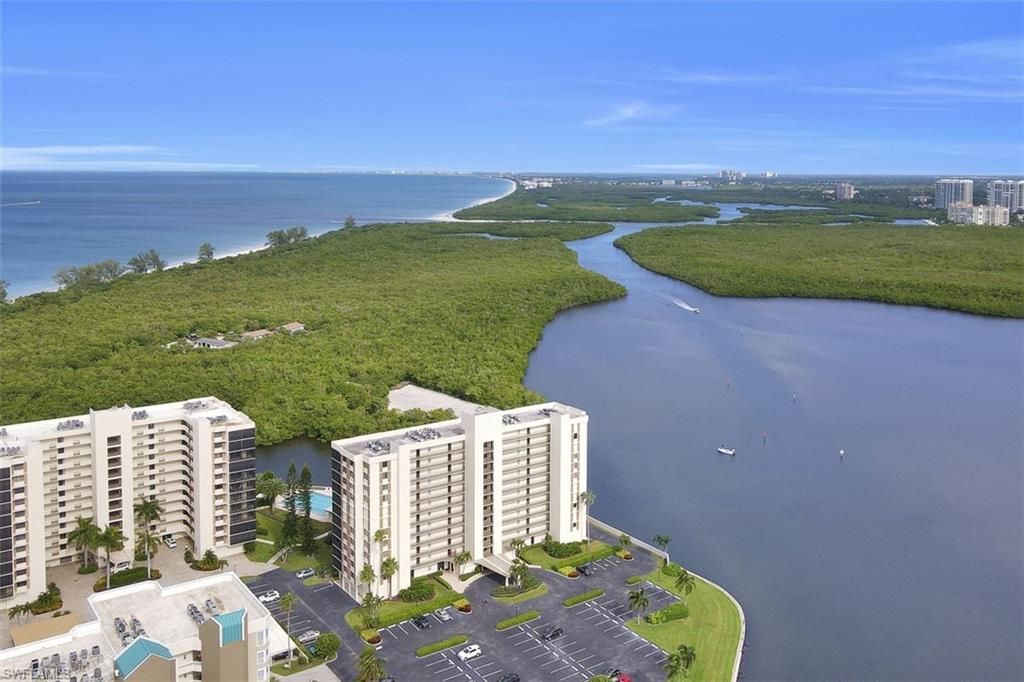 15 Bluebill Ave, Unit 206, Naples, FL 34108 Photo