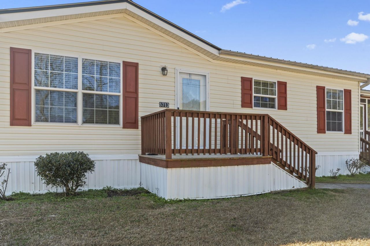 5713 Leonard Loop Photo 30