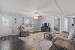 5713 Leonard Loop photo 4