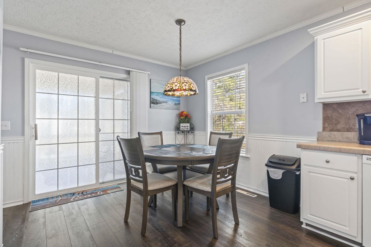 5713 Leonard Loop Photo 7