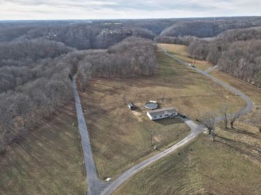 56 Dockery Road, Russell Springs, KY 42642