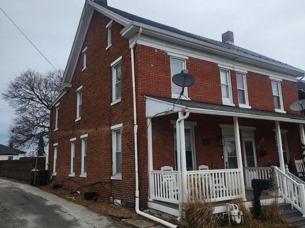 11 E LANCASTER STREET, RED LION, PA 17356