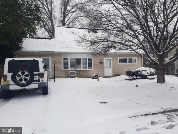 35 VIKING LANE, LEVITTOWN, PA 19054