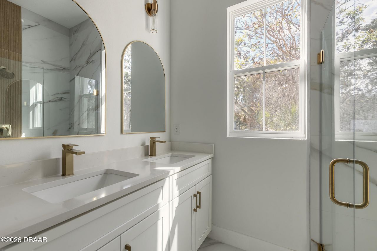 618 N Duss Street, New Smyrna Beach, FL 32168 Photo