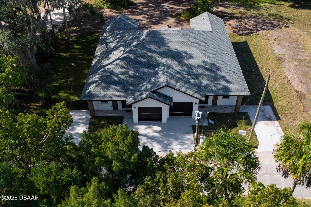 618 N Duss Street, New Smyrna Beach, FL 32168 Photo