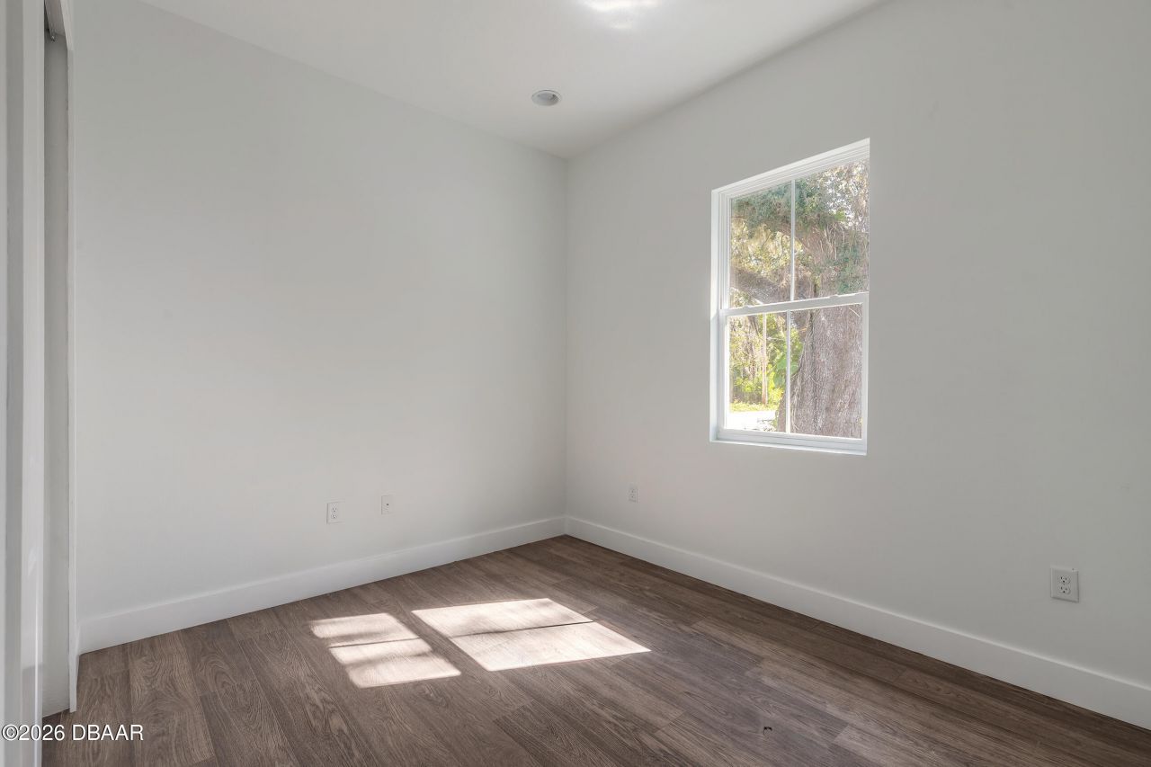 618 N Duss Street, New Smyrna Beach, FL 32168 Photo