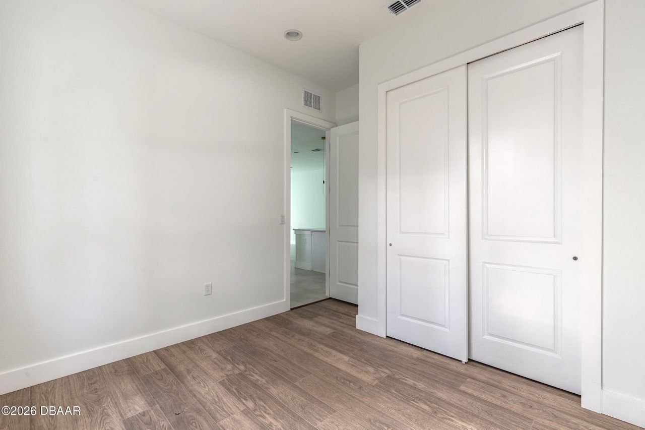 618 N Duss Street, New Smyrna Beach, FL 32168 Photo