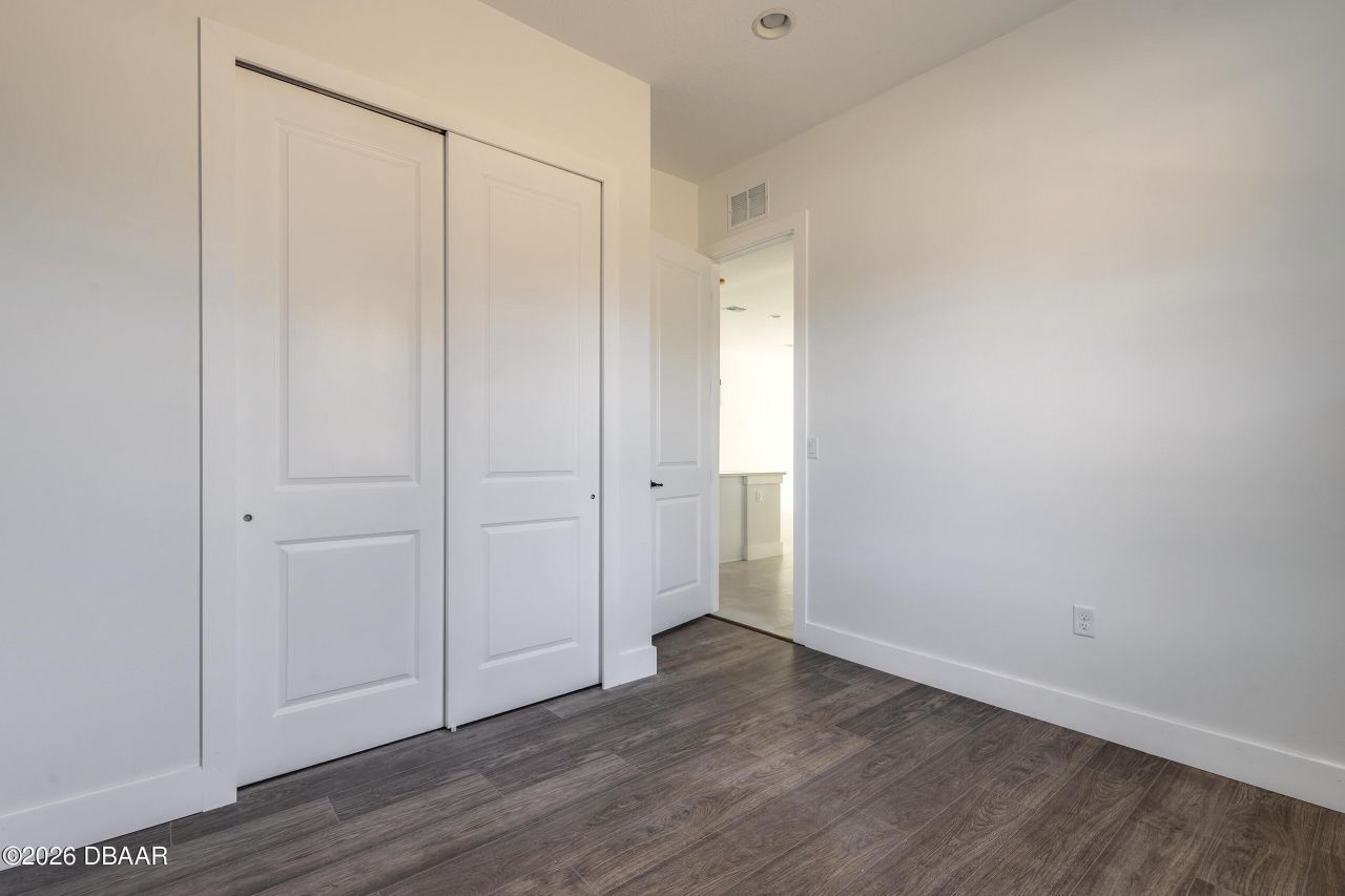 618 N Duss Street, New Smyrna Beach, FL 32168 Photo