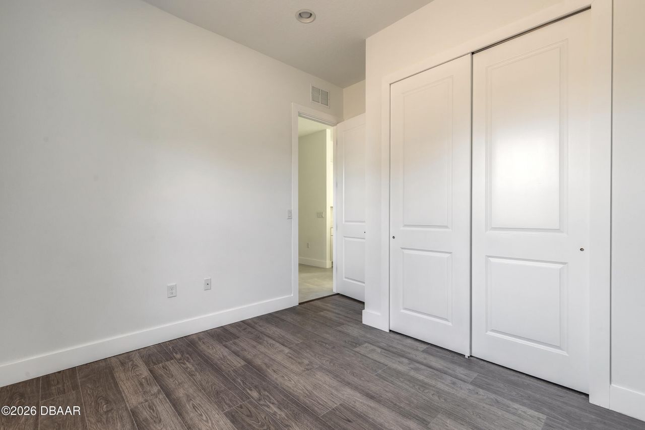 618 N Duss Street, New Smyrna Beach, FL 32168 Photo