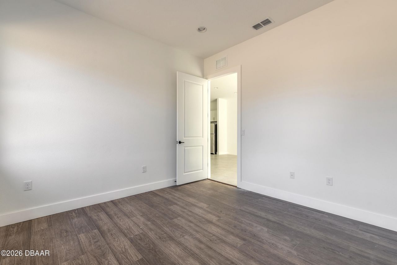 618 N Duss Street, New Smyrna Beach, FL 32168 Photo