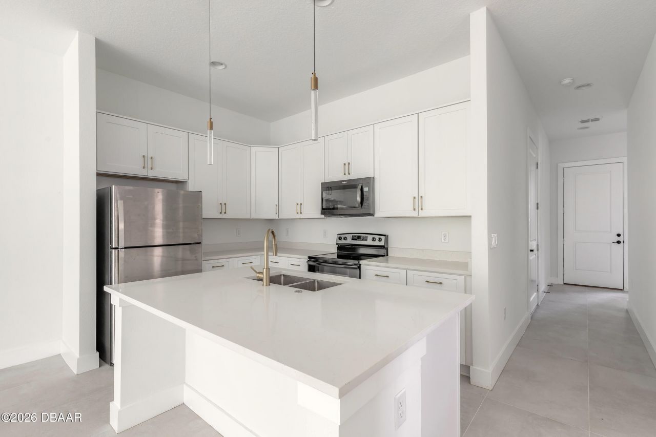 618 N Duss Street, New Smyrna Beach, FL 32168 Photo