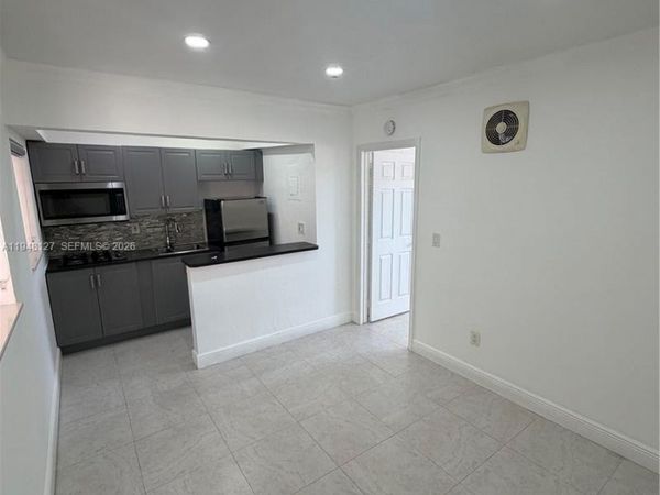 1014 Salzedo St, Unit 311, Coral Gables, FL 33134