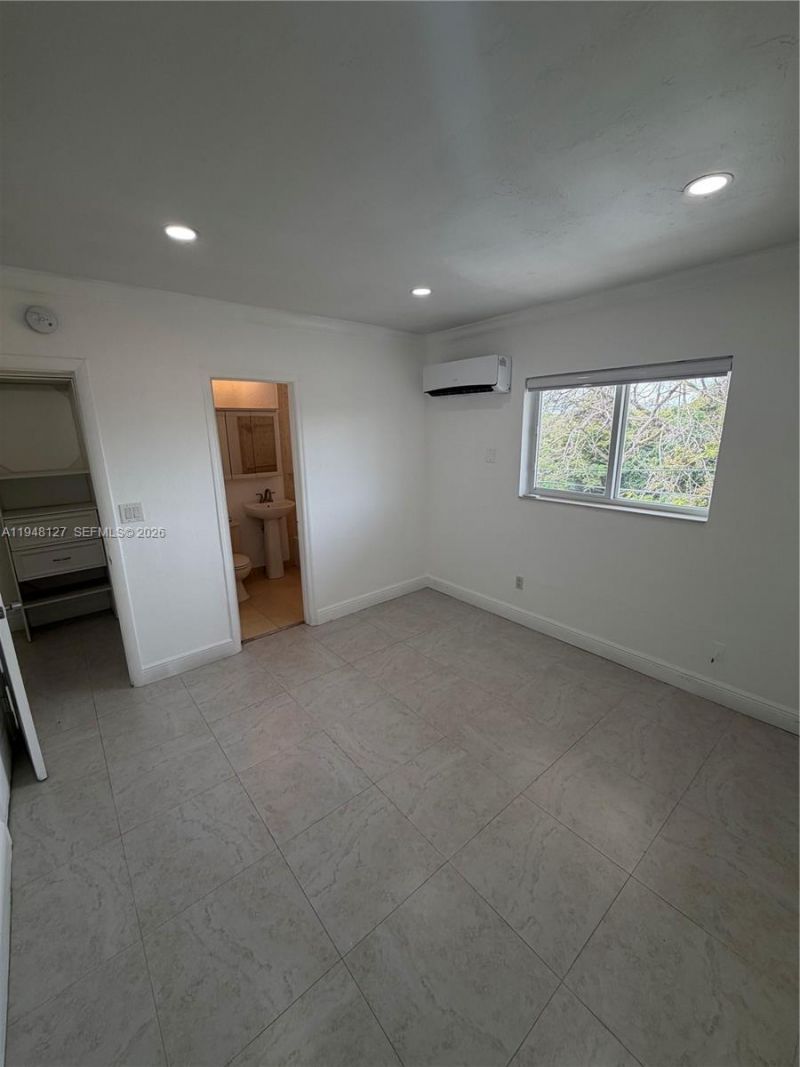 1014 Salzedo St, Unit 311, Coral Gables, FL 33134 Photo