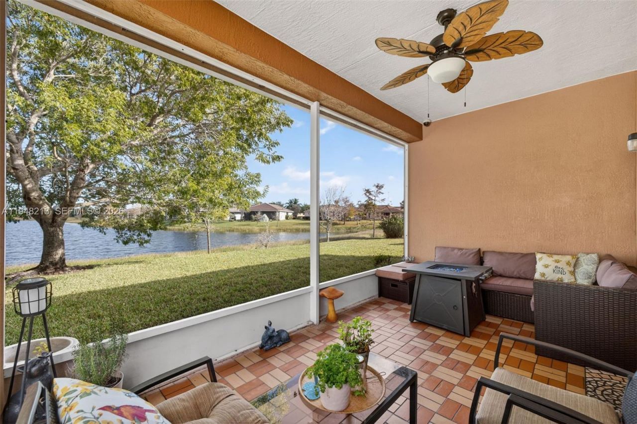 9922 SW Glenbrook Dr, Port Saint Lucie, FL 34987 Photo