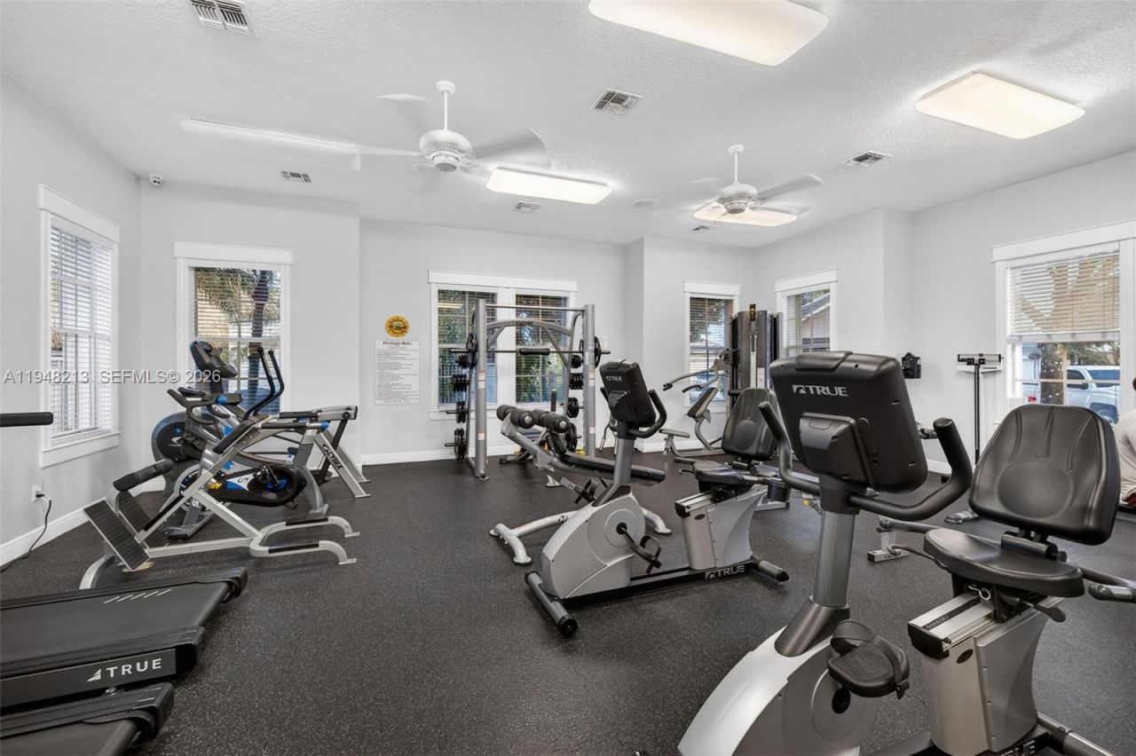 9922 SW Glenbrook Dr, Port Saint Lucie, FL 34987 Photo