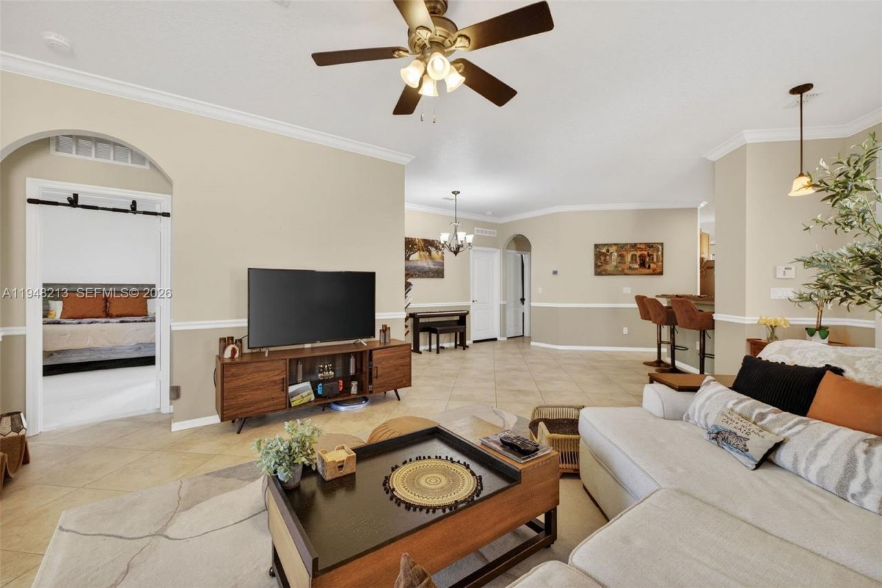 9922 SW Glenbrook Dr, Port Saint Lucie, FL 34987 Photo