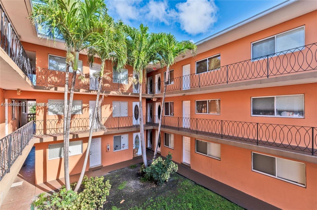 2330 NW 11th St, Unit 9, Miami, FL 33125 Photo