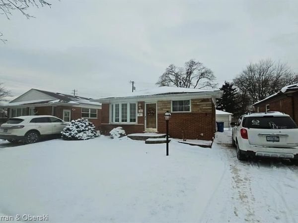 5649 N Lafayette Street, Dearborn Heights, MI 48127