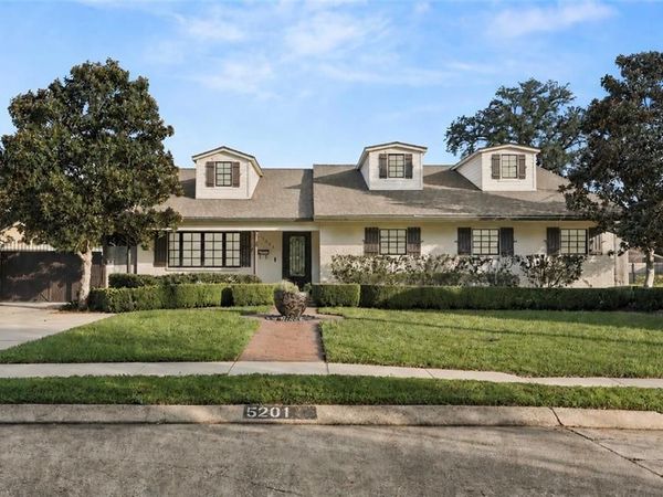 5201 BANCROFT Drive, New Orleans, LA 70122