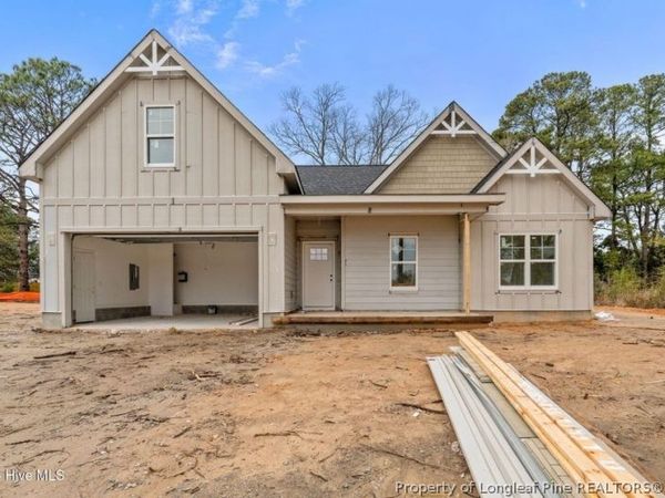 213 Telluride Court, Aberdeen, NC 28315