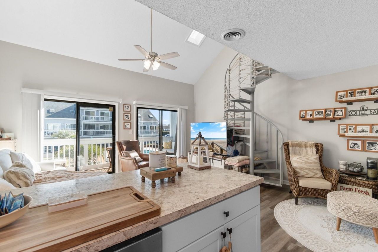 3700 Golf Colony Lane Photo 9