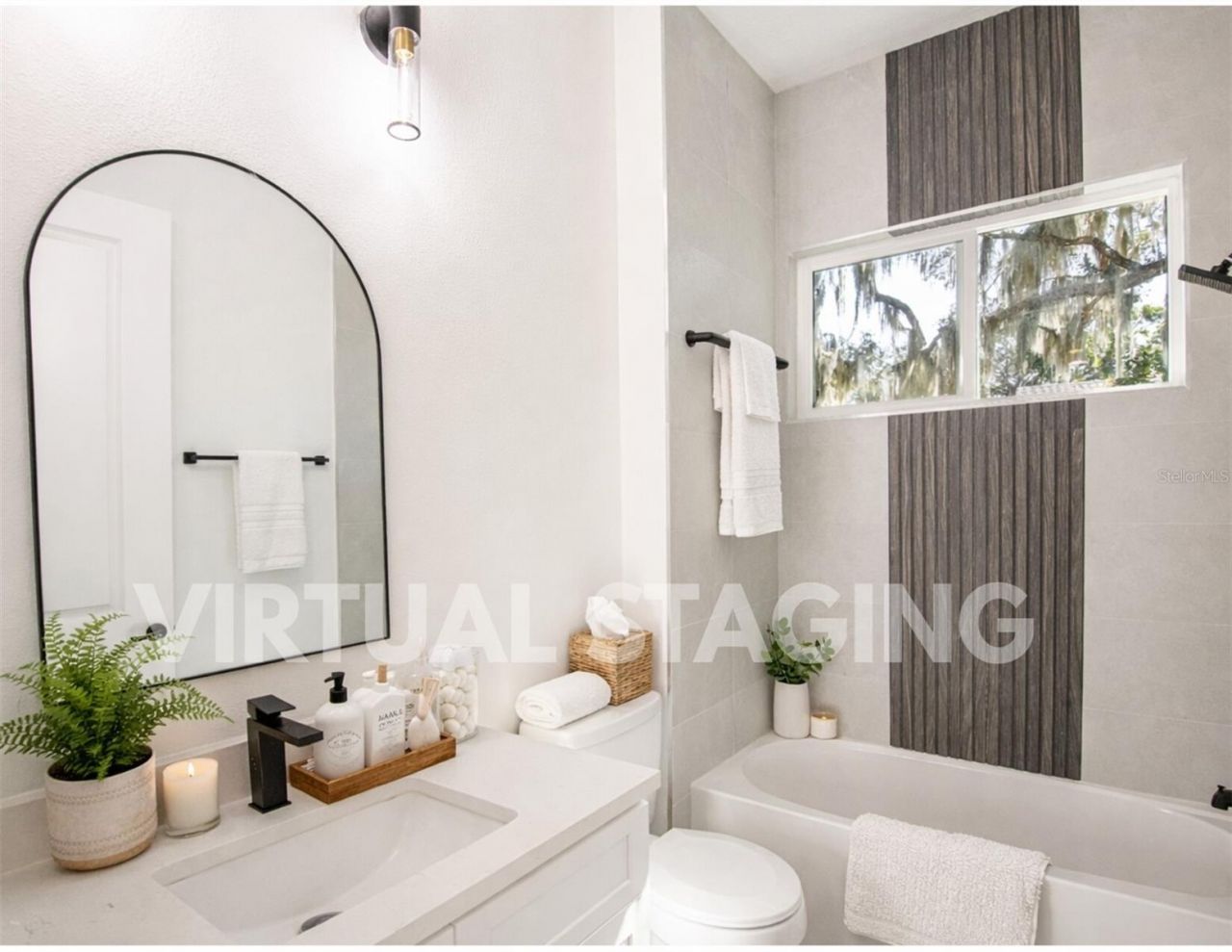 618 N Duss Street, Unit 1, New Smyrna Beach, FL 32168 Photo