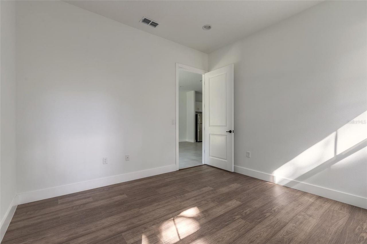 618 N Duss Street, Unit 1, New Smyrna Beach, FL 32168 Photo