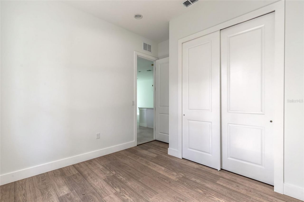 618 N Duss Street, Unit 1, New Smyrna Beach, FL 32168 Photo