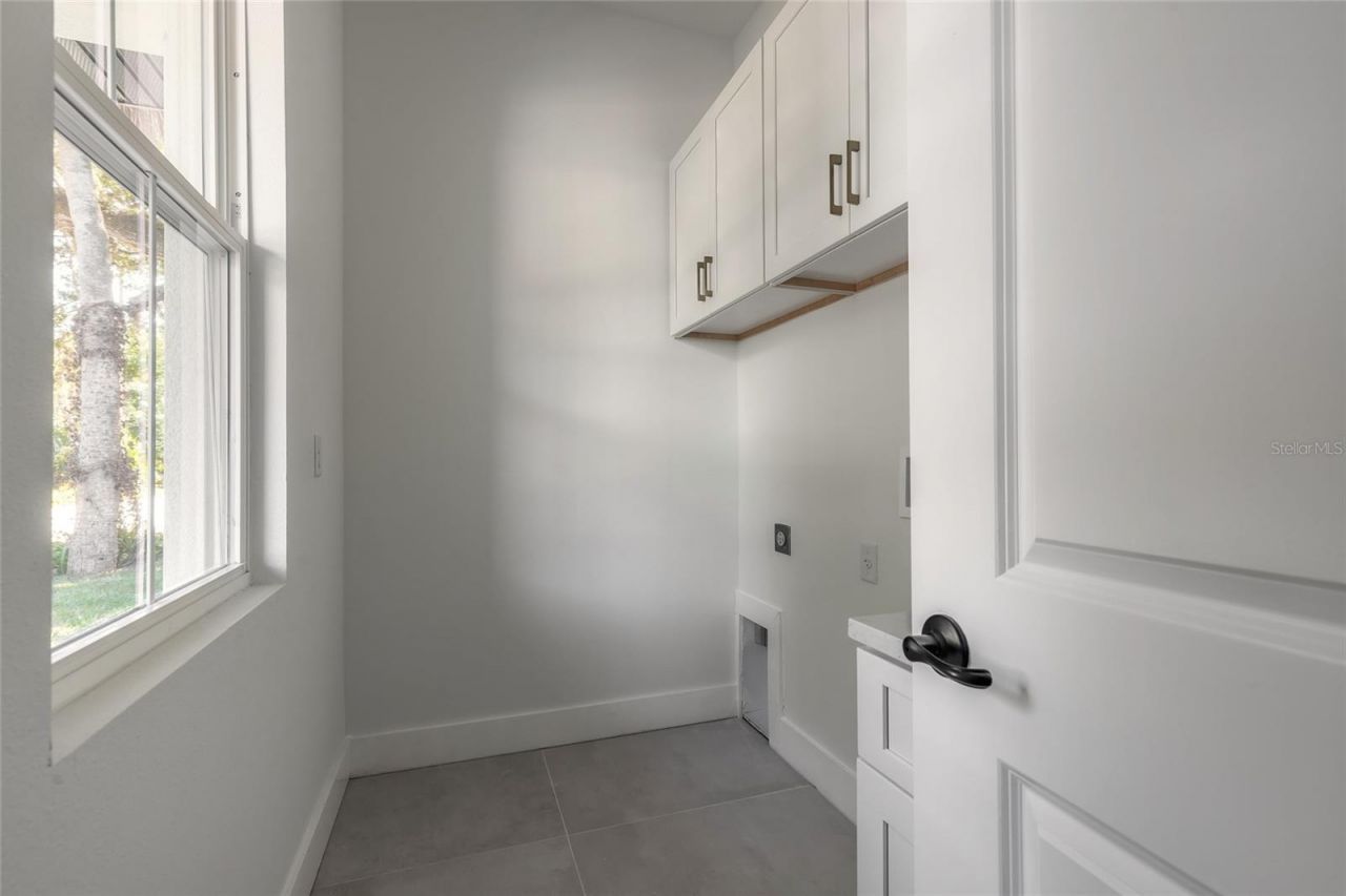 618 N Duss Street, Unit 1, New Smyrna Beach, FL 32168 Photo