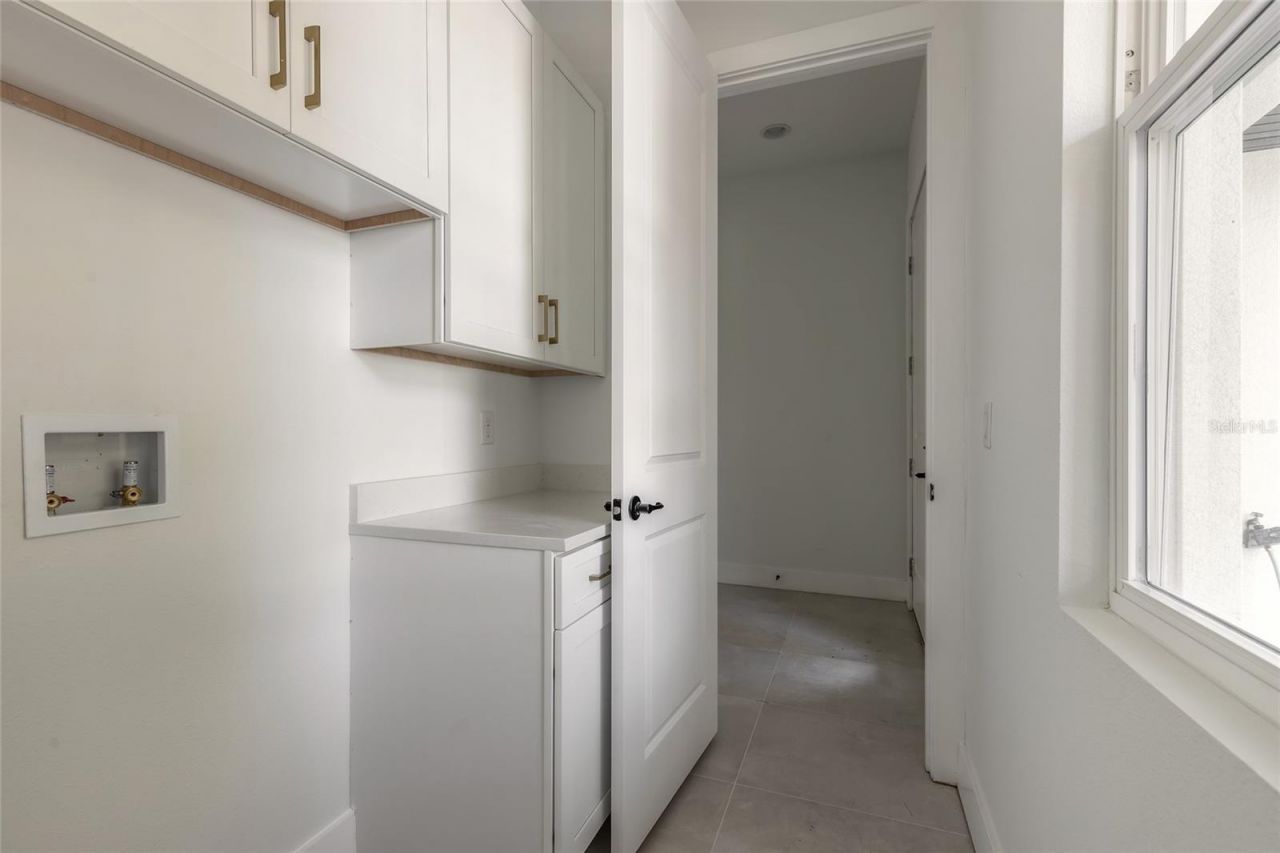 618 N Duss Street, Unit 1, New Smyrna Beach, FL 32168 Photo