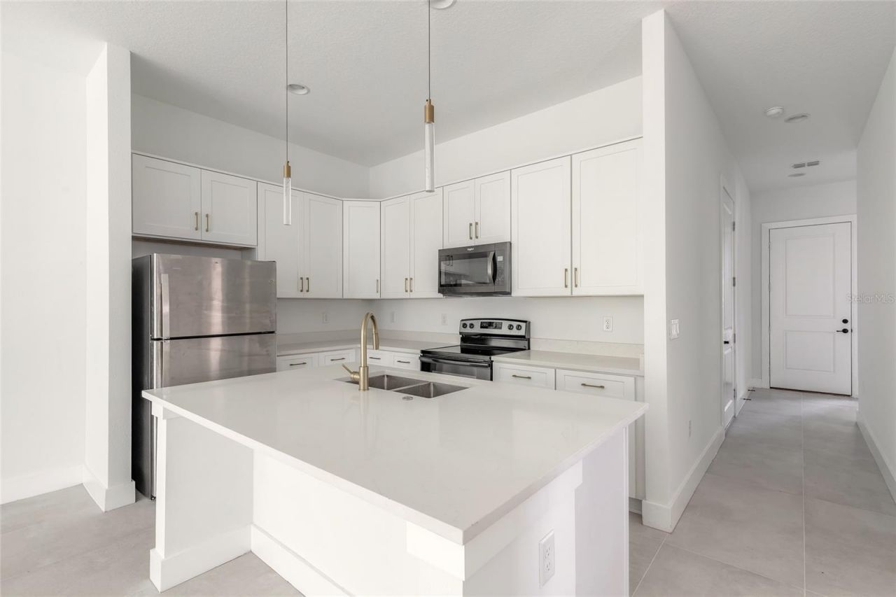 618 N Duss Street, Unit 1, New Smyrna Beach, FL 32168 Photo