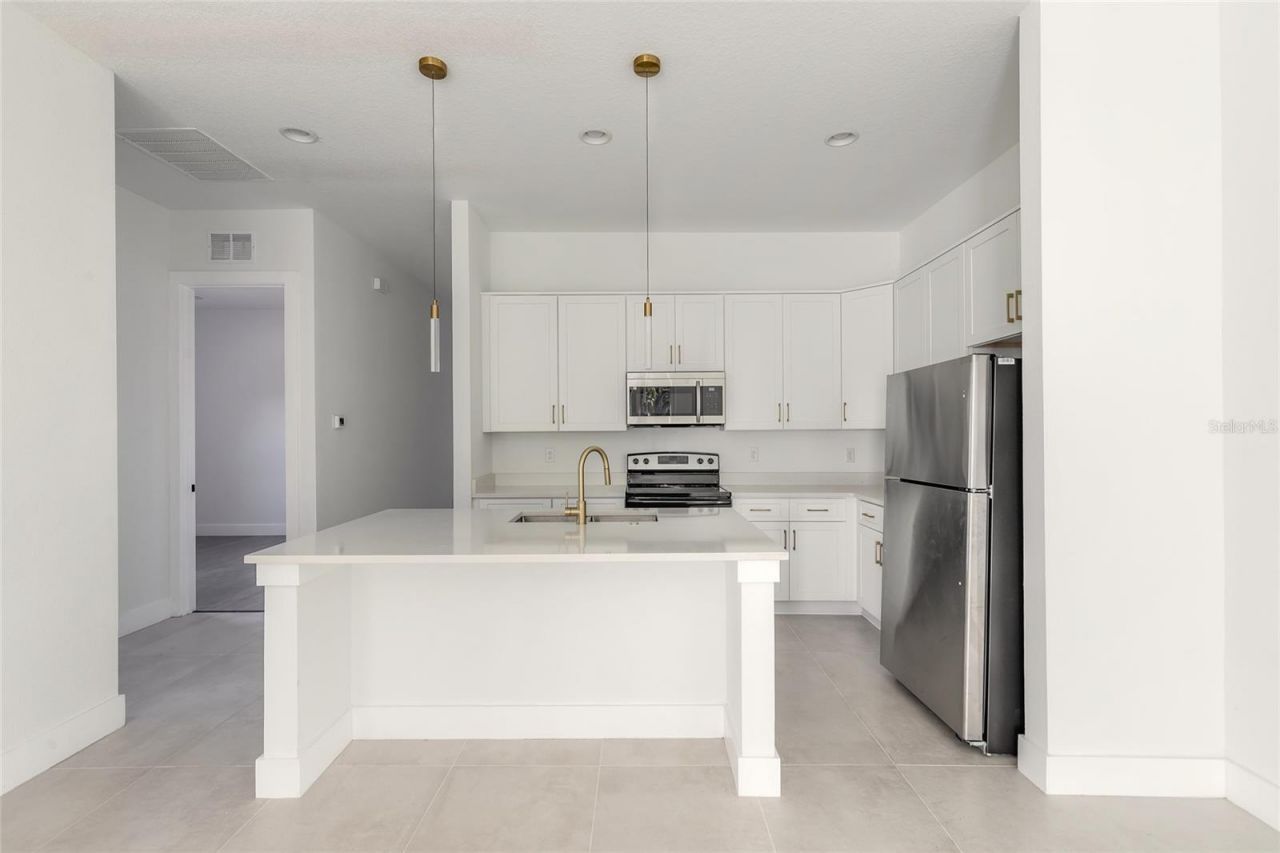 618 N Duss Street, Unit 1, New Smyrna Beach, FL 32168 Photo