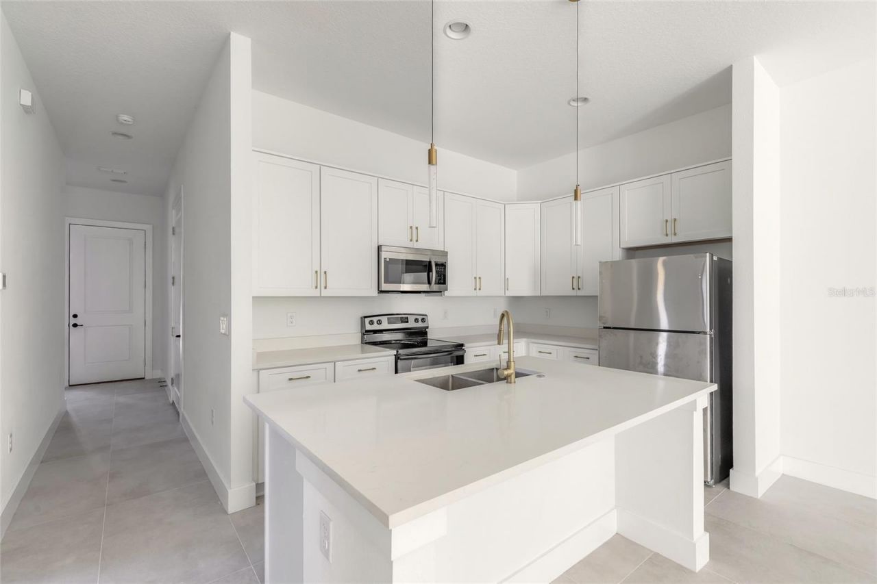 618 N Duss Street, Unit 1, New Smyrna Beach, FL 32168 Photo