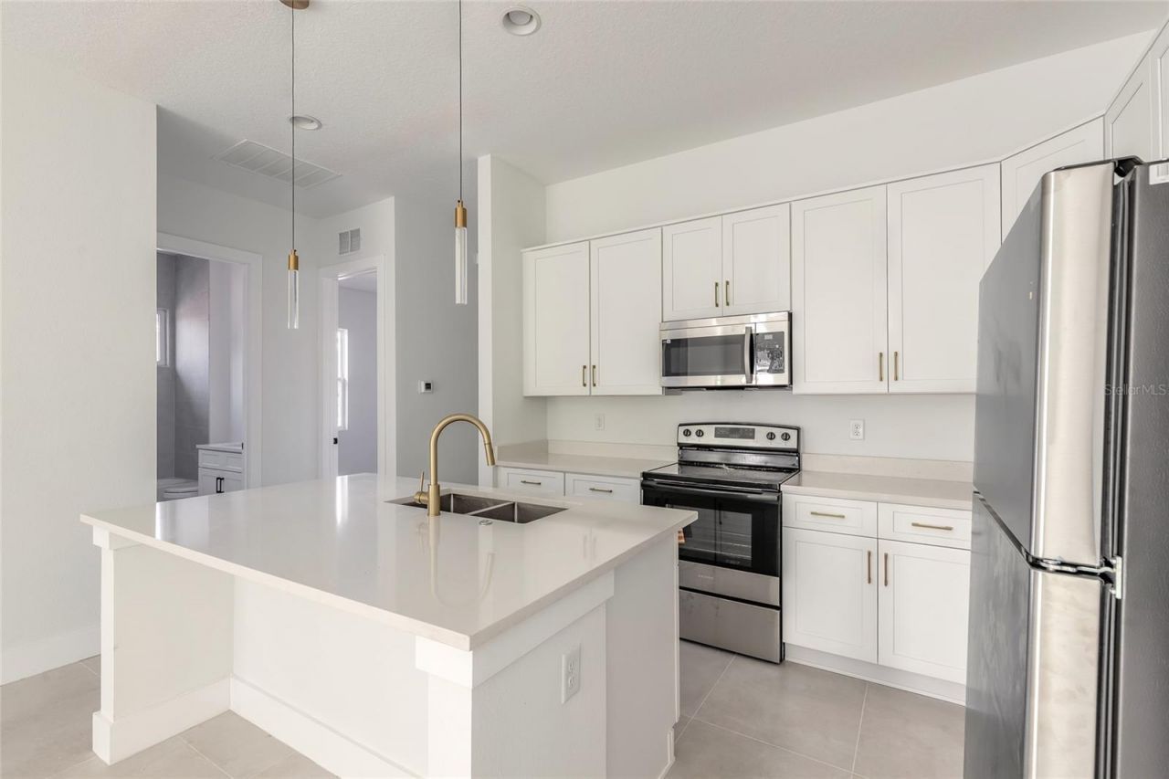 618 N Duss Street, Unit 1, New Smyrna Beach, FL 32168 Photo