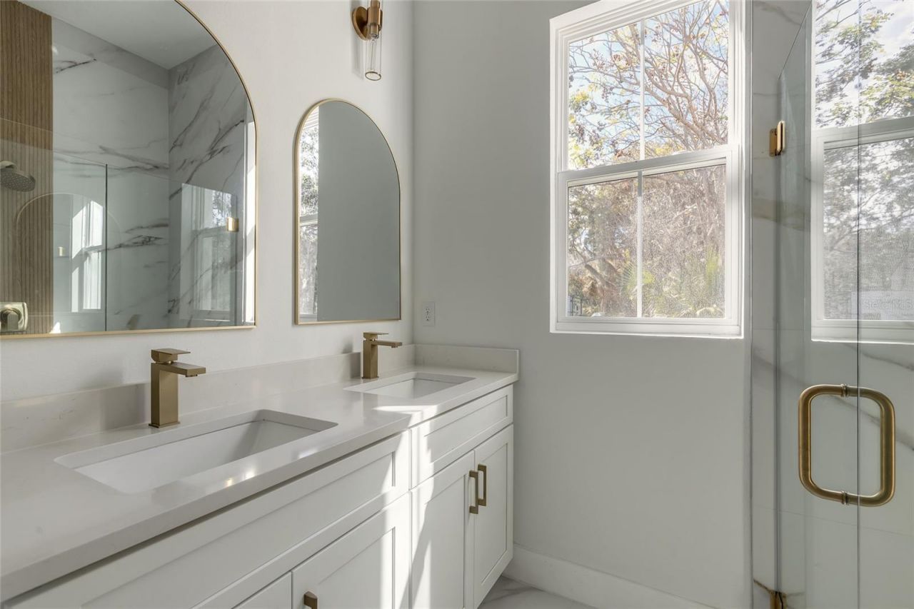 618 N Duss Street, Unit 1, New Smyrna Beach, FL 32168 Photo