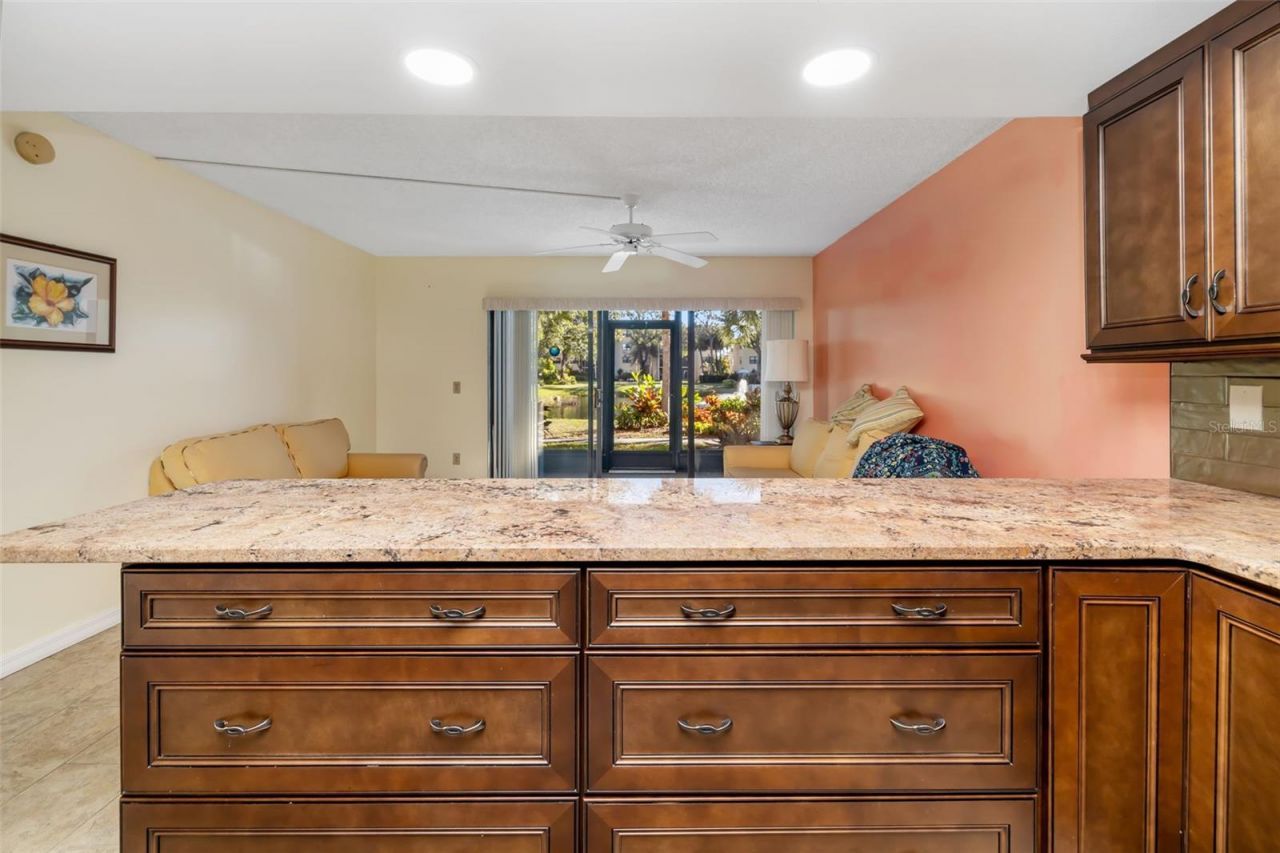 425 30th Avenue W, Unit C112, Bradenton, FL 34205 Photo