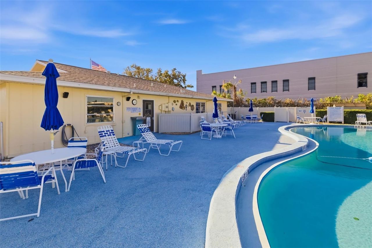 425 30th Avenue W, Unit C112, Bradenton, FL 34205 Photo