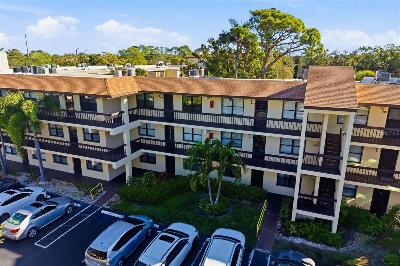 425 30th Avenue W, Unit C112, Bradenton, FL 34205 Photo