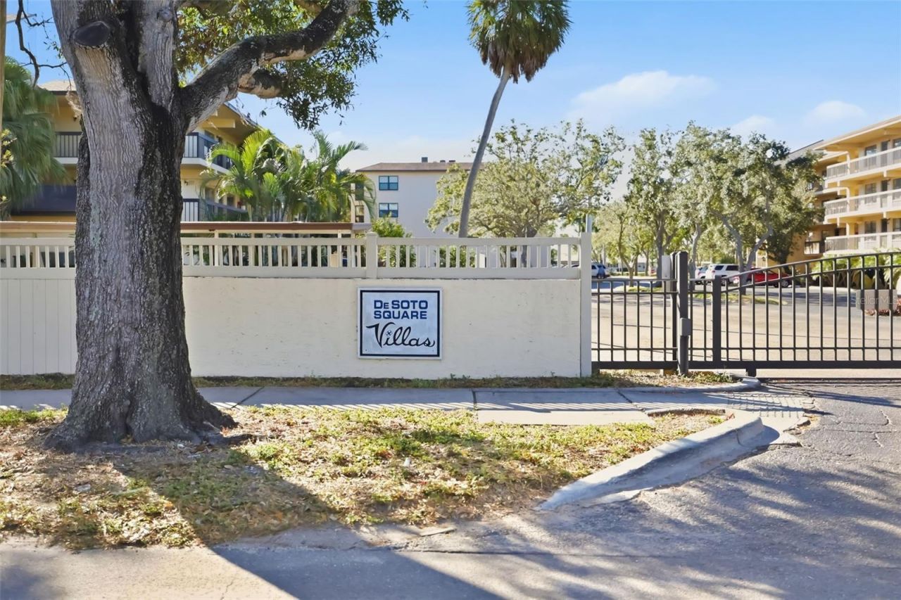 425 30th Avenue W, Unit C112, Bradenton, FL 34205 Photo