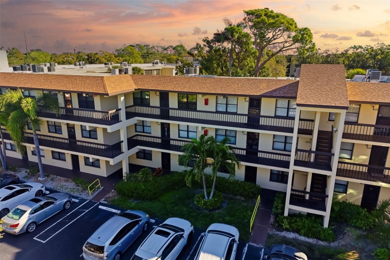 425 30th Avenue W, Unit C112, Bradenton, FL 34205 Photo