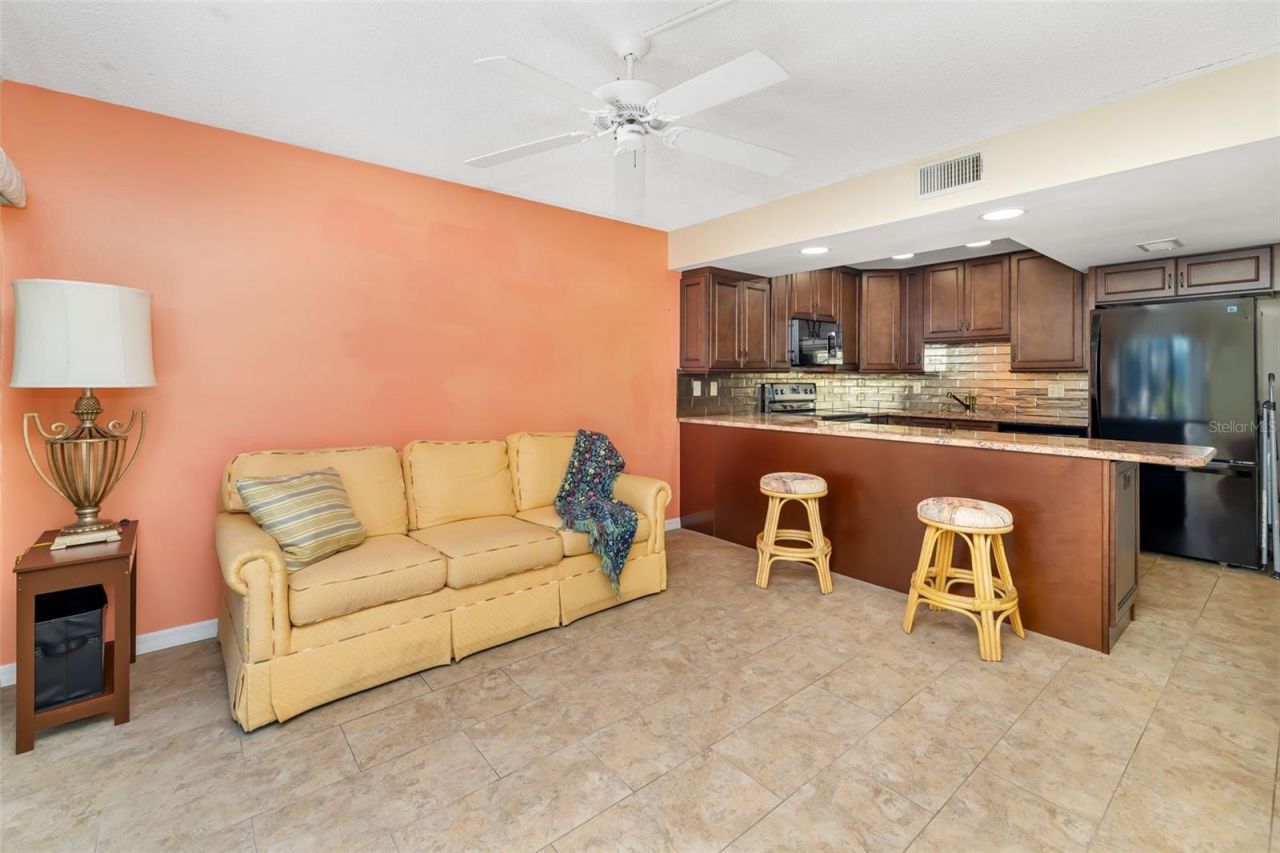 425 30th Avenue W, Unit C112, Bradenton, FL 34205 Photo