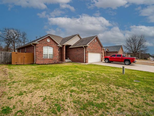 1410 S 5th Street, McAlester, OK 74501