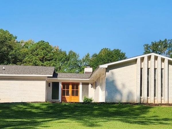 319 Glenfield Road, Canton, MS 39046