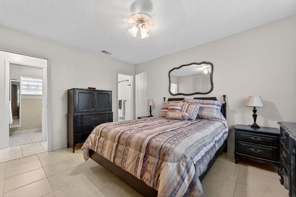 2971 W Crosley Drive, Unit F, West Palm Beach, FL 33415 Photo