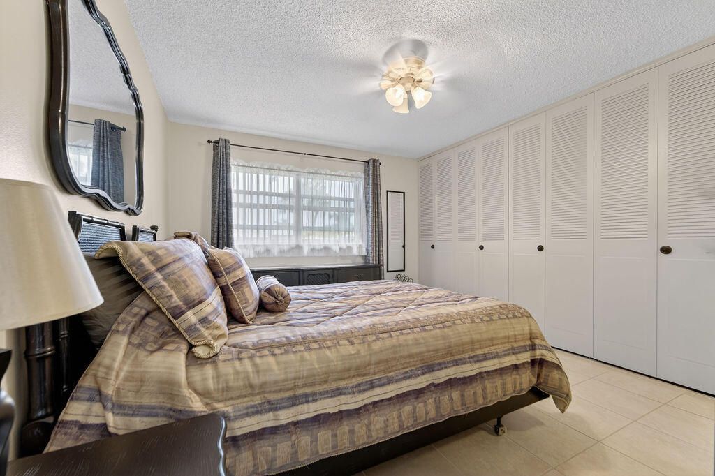 2971 W Crosley Drive, Unit F, West Palm Beach, FL 33415 Photo