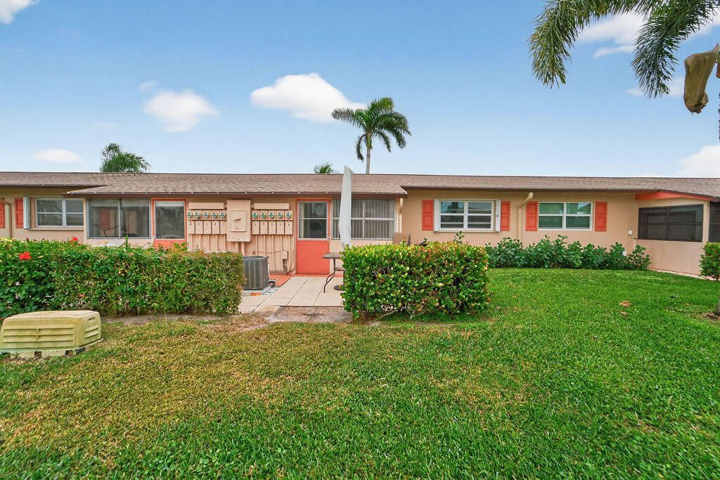 2971 W Crosley Drive, Unit F, West Palm Beach, FL 33415 Photo